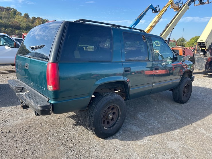 1997-chevrolet-tahoe-image-4