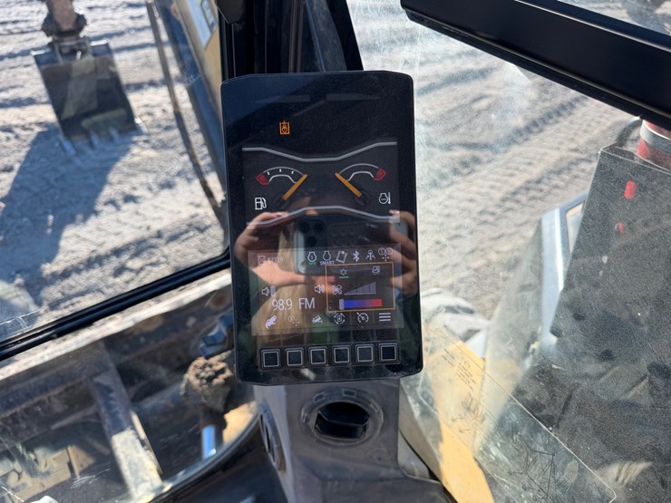 2020-caterpillar-306-image-41