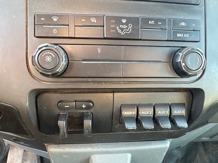 2014-ford-f350-image-56