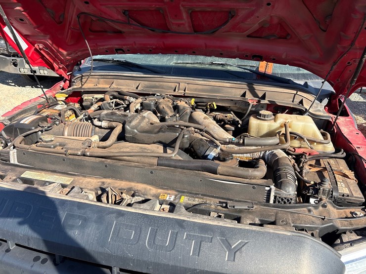 2014-ford-f350-image-28