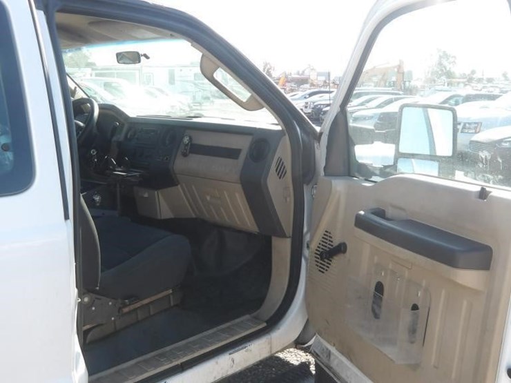 2010-ford-f450-image-11