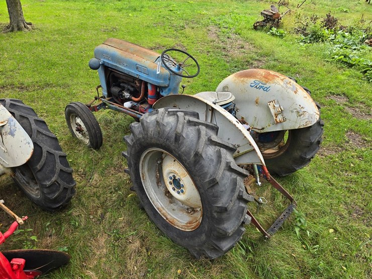 ford-800-image-3