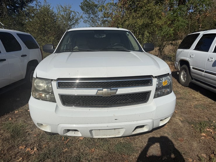 2009-chevrolet-tahoe-image-10