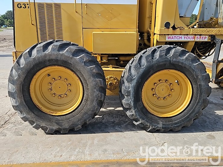 caterpillar-120h-image-7