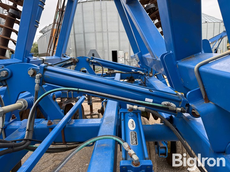 2012-landoll-7431-29-image-17