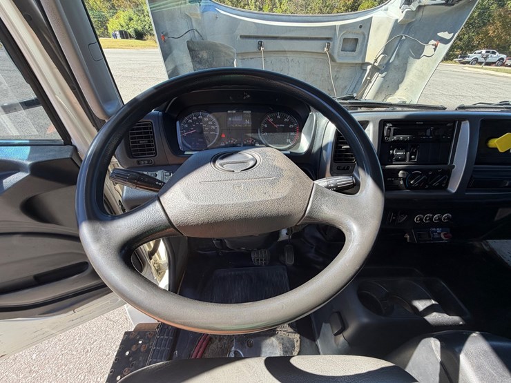 2016-hino-338-image-71