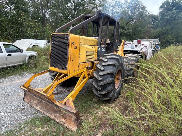 john-deere-440c-image-1
