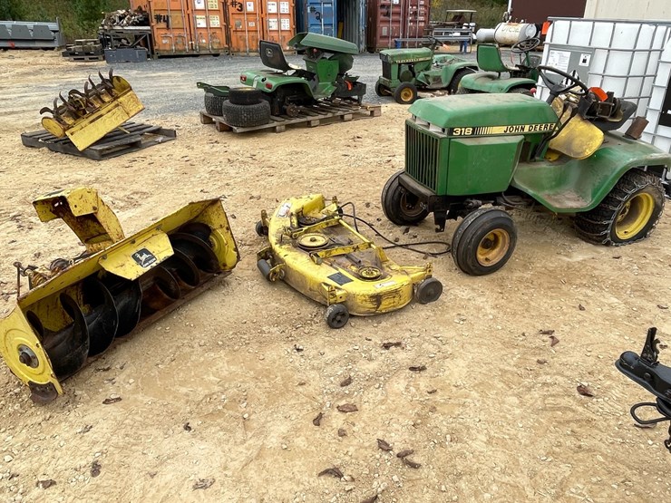 john-deere-318-image-1
