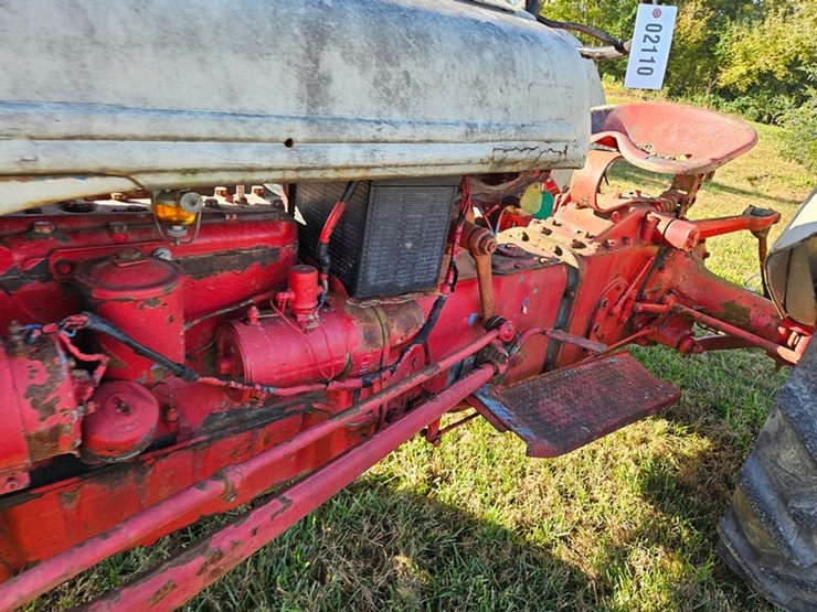 ford-8n-image-12