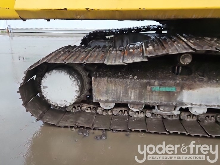 2014-komatsu-pc210-lc-10-image-8