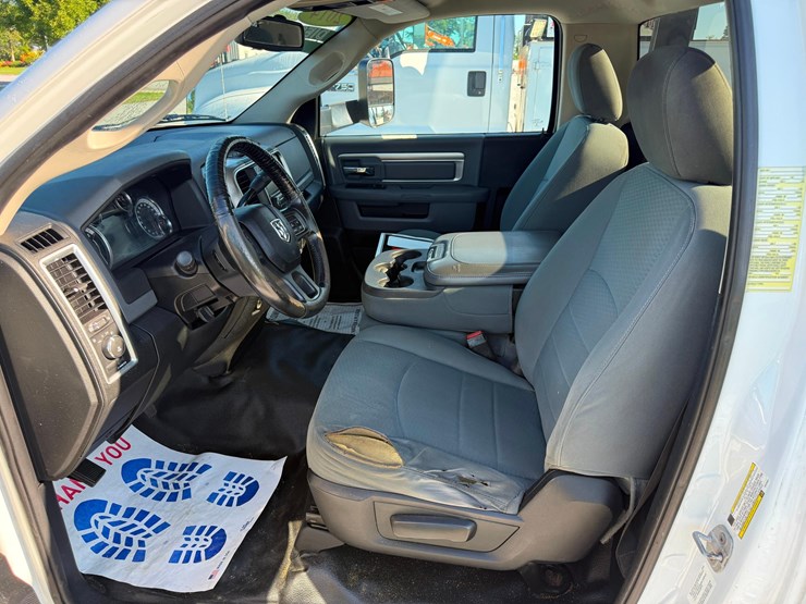 2014-ram-5500-hd-slt-image-13