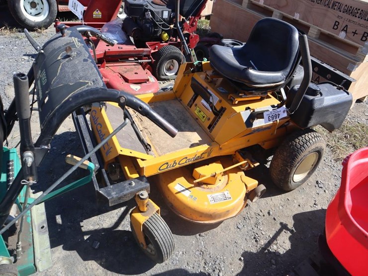 cub-cadet-zero-turn-mower-image-4