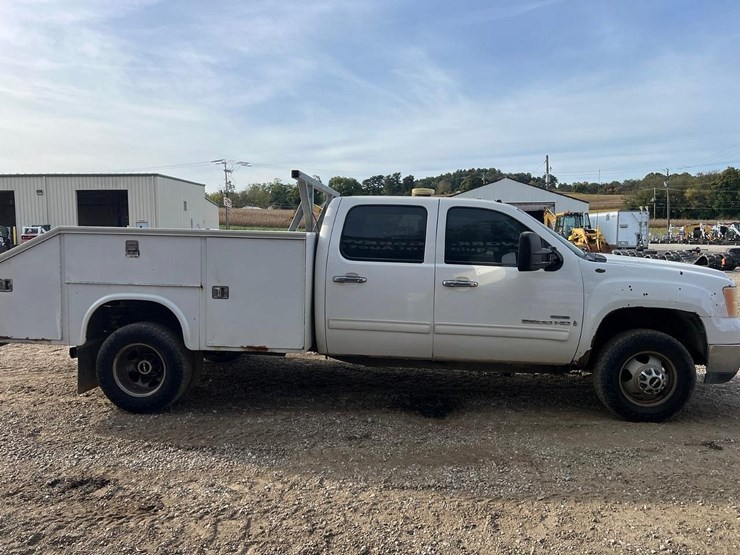 2008-gmc-3500-image-7