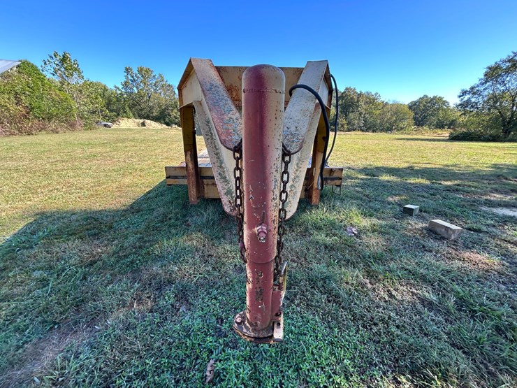 #93-•-20’-matthews-tandem-axle-gooseneck-trailer-image-13