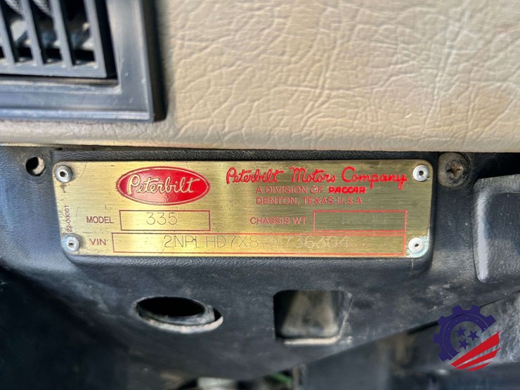 2007-peterbilt-335-image-80