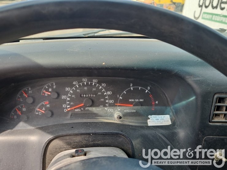 2000-ford-f650-xl-image-29