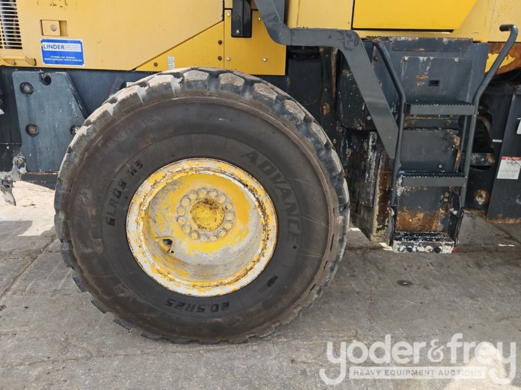 2019-komatsu-wa320-8-image-8