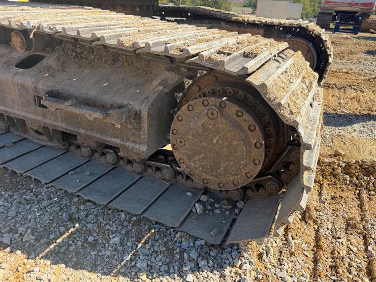 2016-caterpillar-323fl-image-14
