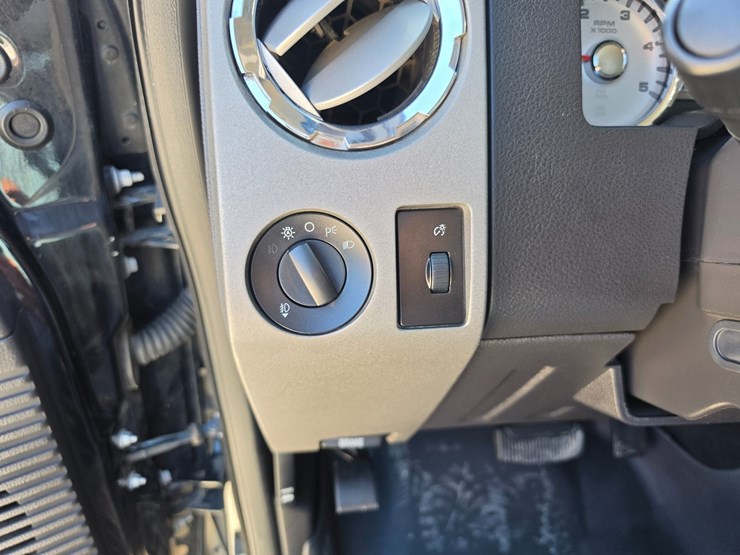 2009-ford-f250-image-45