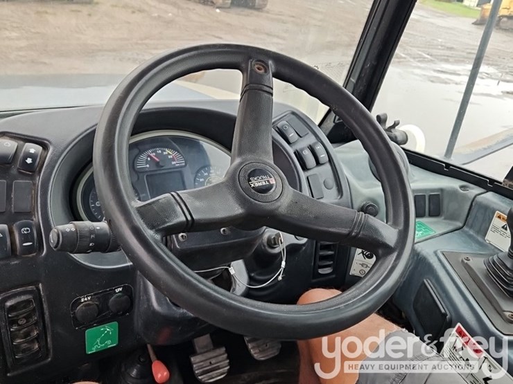 2020-terex-ta300-image-31