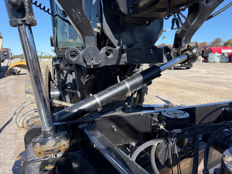 2008-caterpillar-12m-image-24