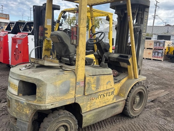 hyster-quad-mast-lp-pneumatic-forkift-model-50-image-3