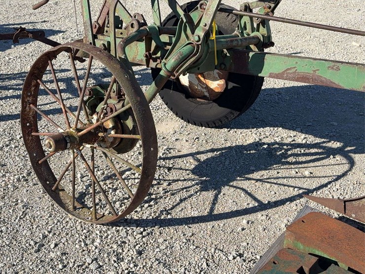 oliver-single-bottom-brush-plow-image-4