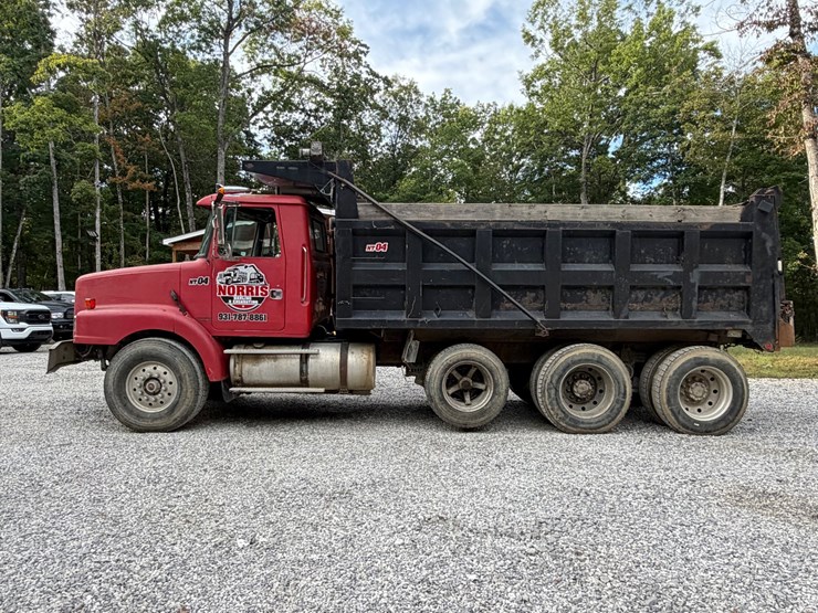 #59-•-1999-volvo-tri-axle-dump-truck-image-3