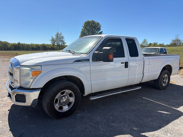 2012-ford-f250-xlt-image-1