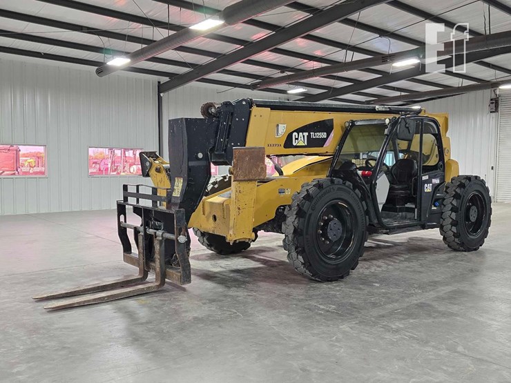 2019-caterpillar-tl1255d-image-1