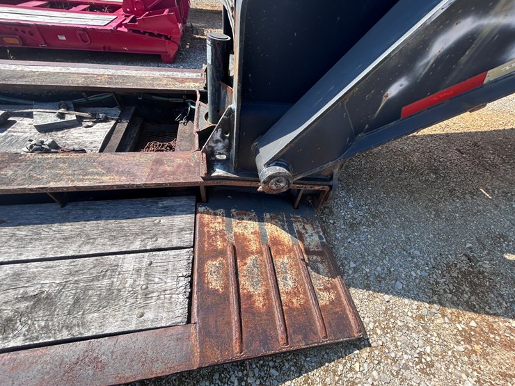 #3-•-2004-talbert-drop-deck-trailer-image-28