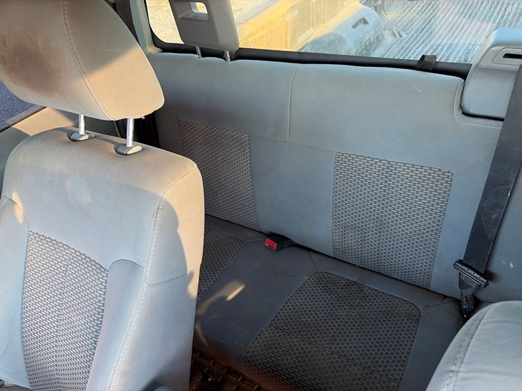2011-ford-f250-image-16