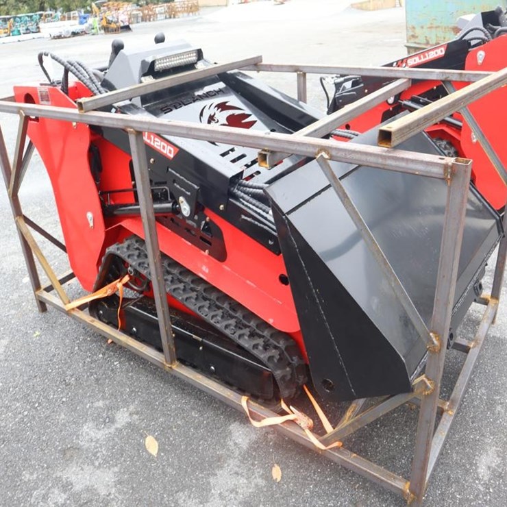 SDLANCH SSL200 Skid Steer Loader