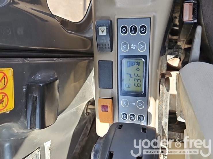 2015-case-cx350d-image-31