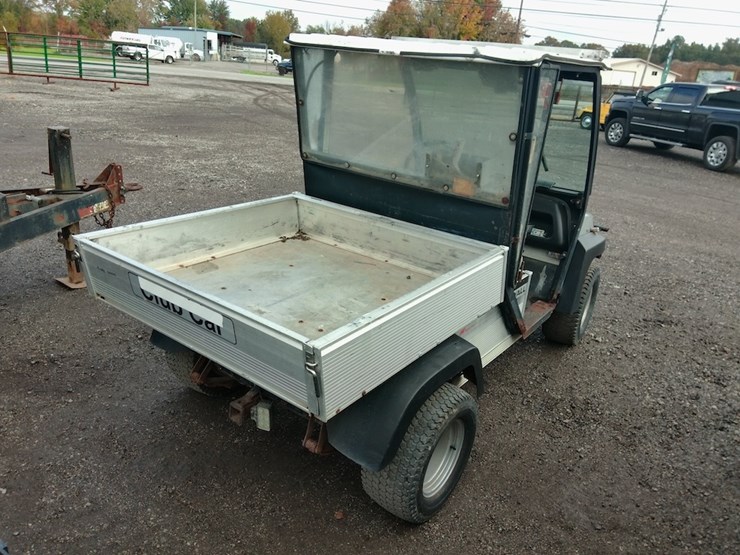 club-car-carryall-272-image-3