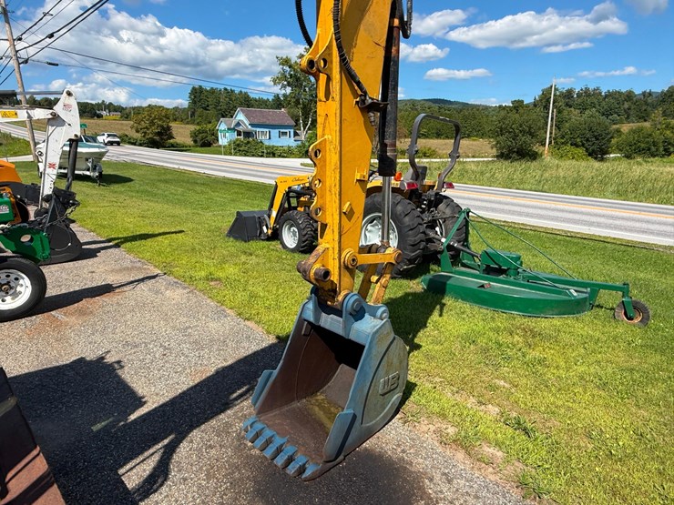caterpillar-308d-image-10