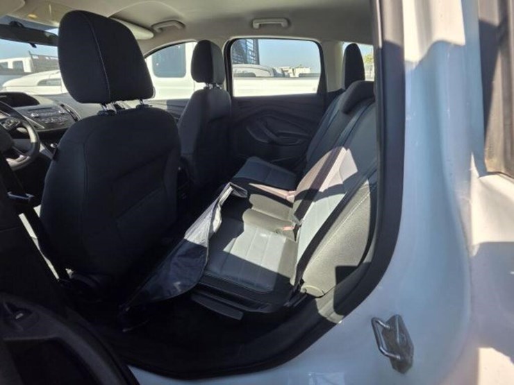 2016-ford-escape-image-7