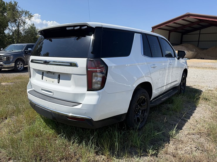 2021-chevrolet-tahoe-image-3