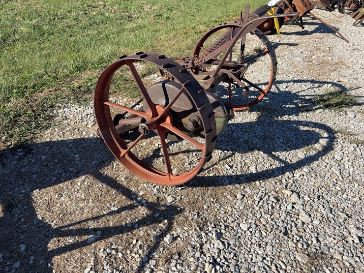 oliver-sickle-bar-mower-image-2