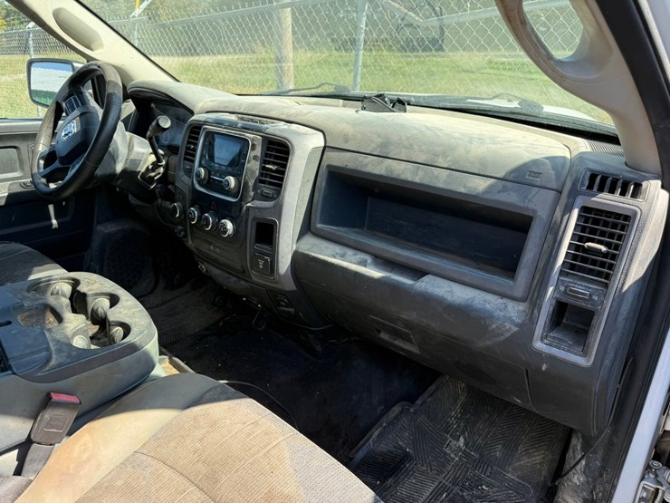 2016-dodge-1500-image-53