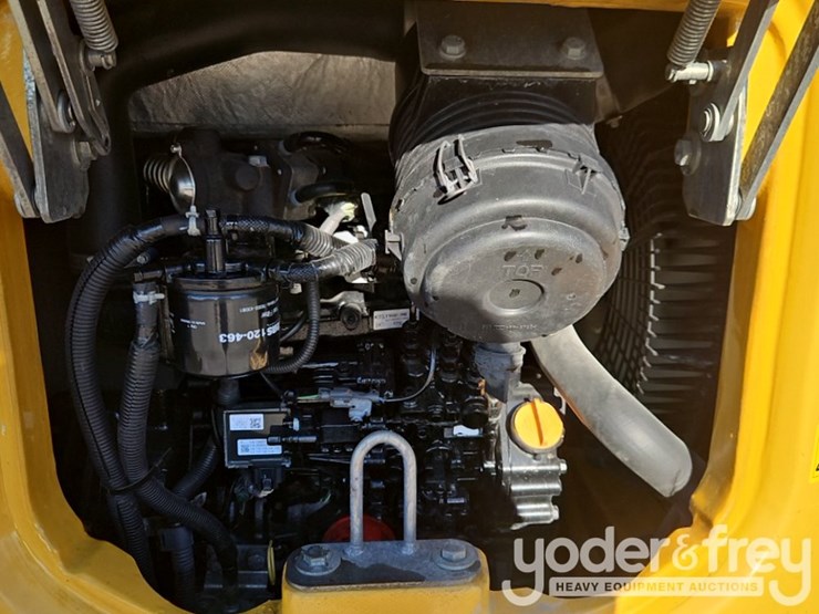 2021-deere-30g-image-31