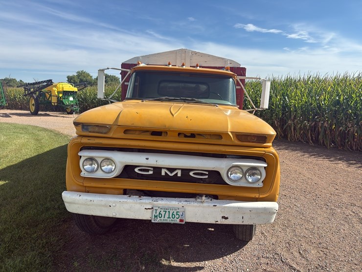 1963-gmc-single-axle-grain-truck,-119,146-miles,-5-speed-manual-transmission,-wood-box,-gas-image-2