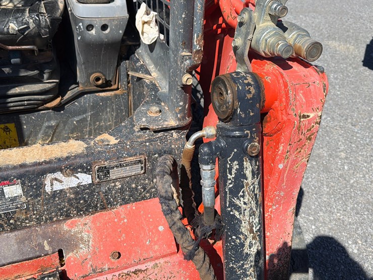 2016-kubota-svl75-2-image-12