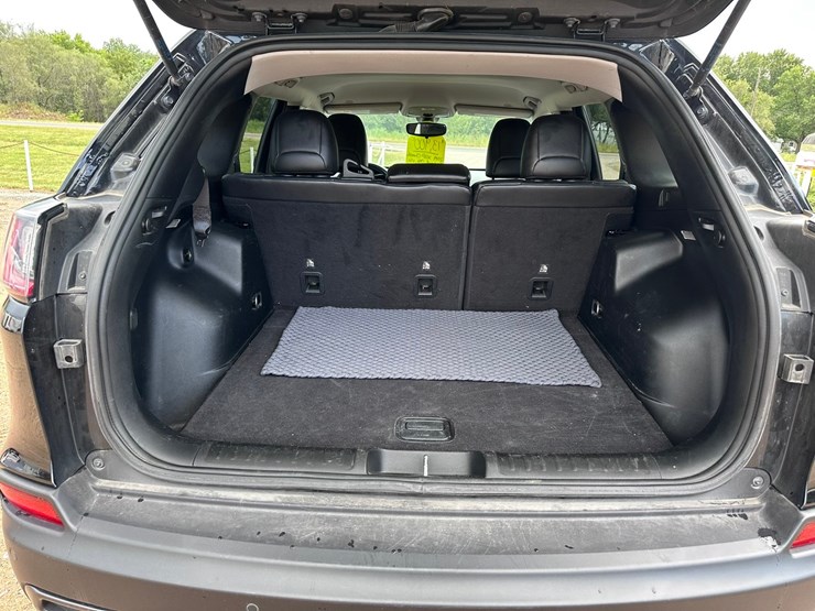 2019-jeep-cherokee-image-27