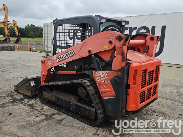 2019-kubota-svl65-2-image-3