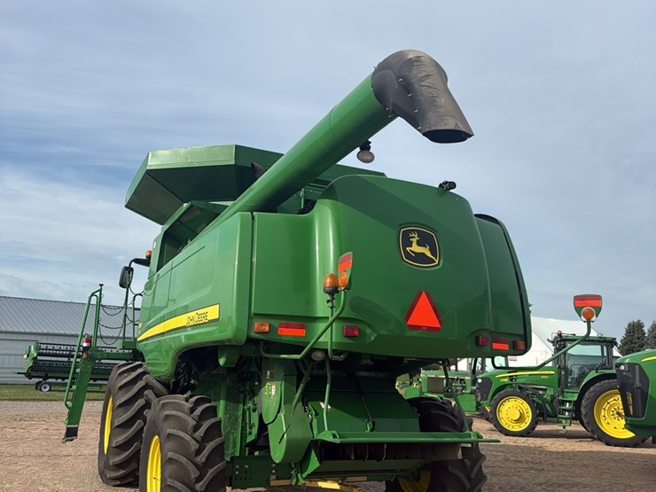 2012-john-deere-s550-image-3