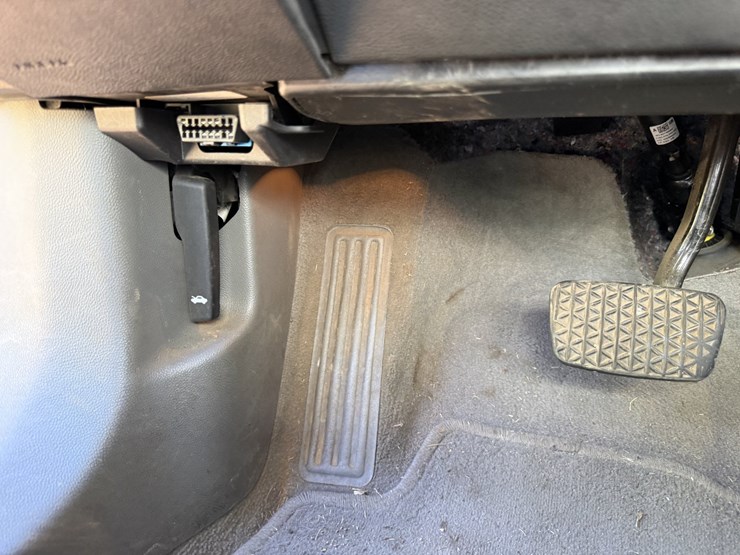 #46833-•-2018-chevrolet-impala-lt-sedan-2g1105s38j9109671-inv#46833-image-46