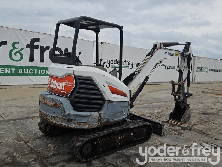 2020-bobcat-e32-image-4