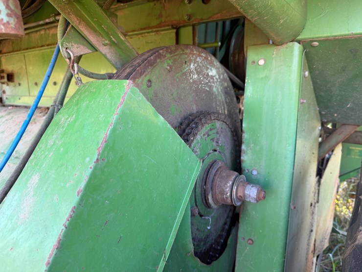 john-deere-4425-image-17