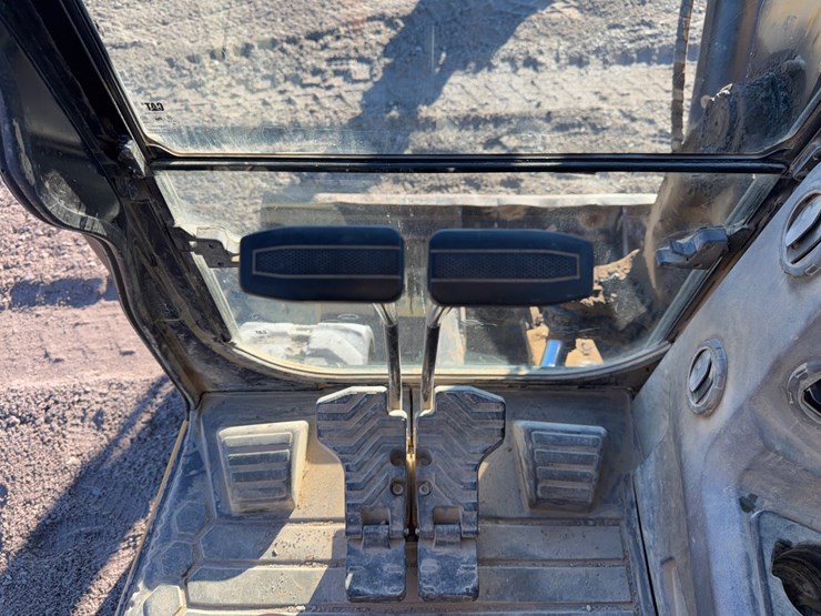 2020-caterpillar-306-image-42